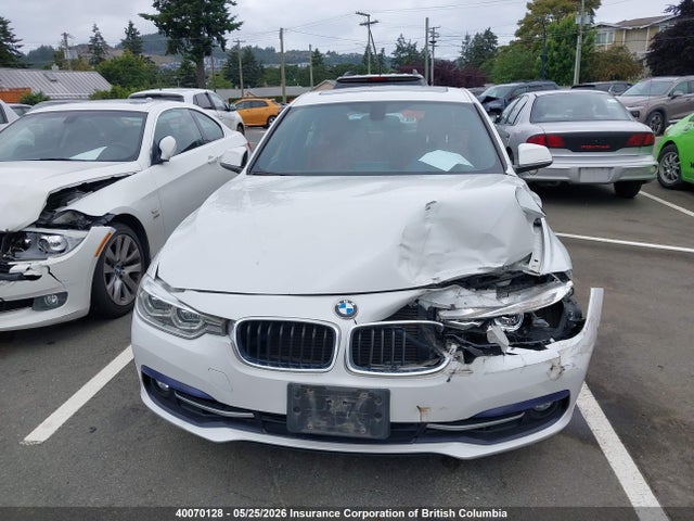 WBA8D9G52JNU67922 BMW 330 XI