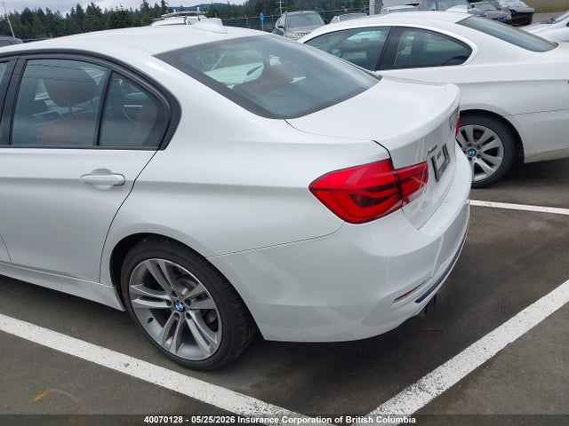 WBA8D9G52JNU67922 BMW 330 XI