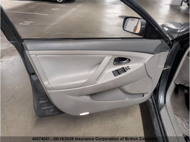 40074041 :رقم المزاد ، 4T1BE46K09U289151 vin ، 2009 Toyota Camry مزاد بيع