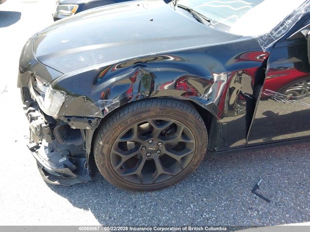 Chrysler 300 S 2018 2C3CCABG8JH190121 Image 2