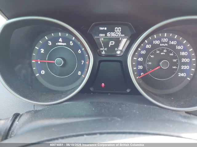 2013 Hyundai Elantra Gls/limited მანქანა იყიდება აუქციონზე, vin: 5NPDH4AE1DH327253, აუქციონის ნომერი: 40074051