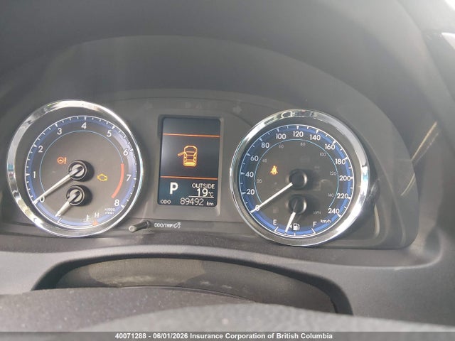 Продаж на аукціоні авто 2018 Toyota Corolla L/le/xle/se/xse, vin: 2T1BURHE8JC012521, номер лоту: 40071288
