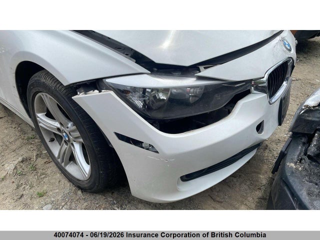 WBA3C3C54FK201374 BMW 320i