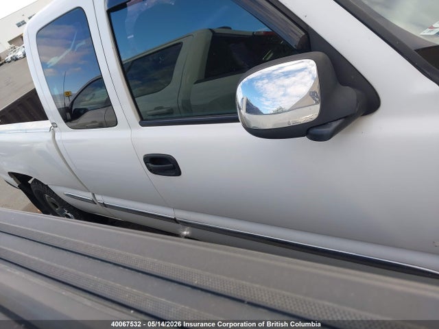 Aukcja sprzedaży 2000 Gmc New Sierra C1500, vin: 1GTEC19V3YZ282062, numer aukcji: 40067532