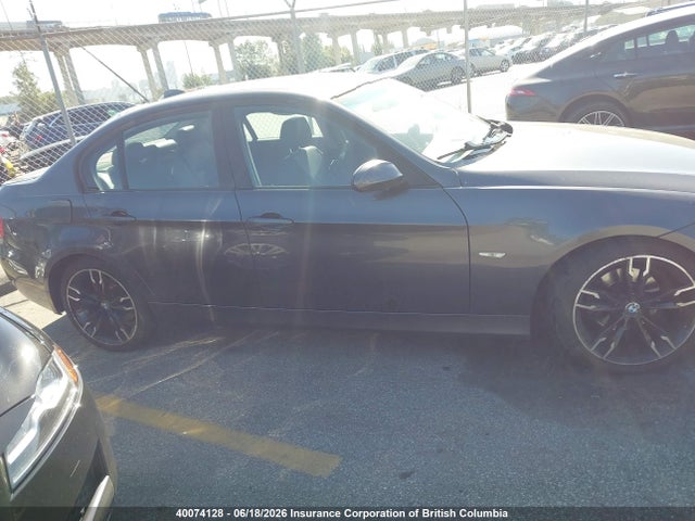 2007 Bmw 323i მანქანა იყიდება აუქციონზე, vin: WBAVH13517KC96057, აუქციონის ნომერი: 40074128