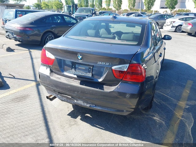 2007 Bmw 323i მანქანა იყიდება აუქციონზე, vin: WBAVH13517KC96057, აუქციონის ნომერი: 40074128