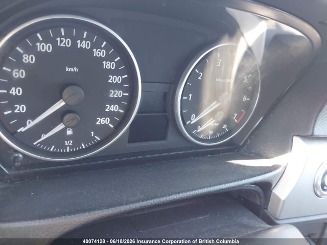 2007 Bmw 323i მანქანა იყიდება აუქციონზე, vin: WBAVH13517KC96057, აუქციონის ნომერი: 40074128