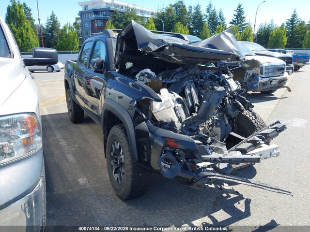 40074134 :رقم المزاد ، 5TFCZ5AN2HX077272 vin ، 2017 Toyota Tacoma Dbl Cab/sr/trdspt/or/pro مزاد بيع