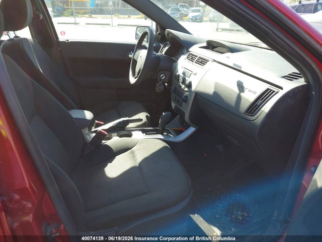 40074139 :رقم المزاد ، 1FAHP3FN5AW240734 vin ، 2010 Ford Focus مزاد بيع