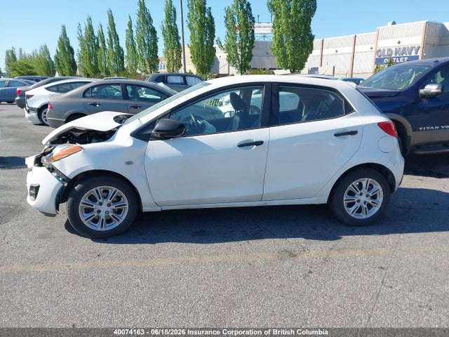 40074163 :رقم المزاد ، JM1DE1KY4C0138379 vin ، 2012 Mazda Mazda2 مزاد بيع