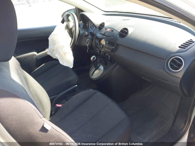 40074163 :رقم المزاد ، JM1DE1KY4C0138379 vin ، 2012 Mazda Mazda2 مزاد بيع
