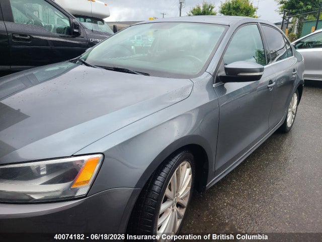 40074182 :رقم المزاد ، 3VWLL7AJ6BM067588 vin ، 2011 Volkswagen Jetta مزاد بيع