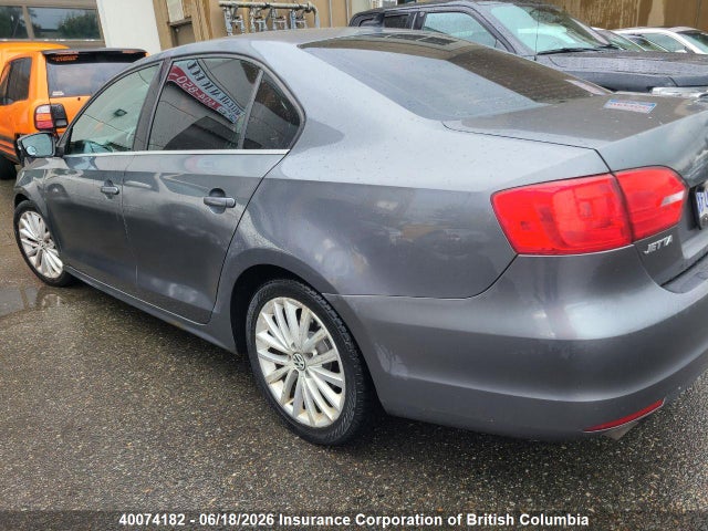40074182 :رقم المزاد ، 3VWLL7AJ6BM067588 vin ، 2011 Volkswagen Jetta مزاد بيع