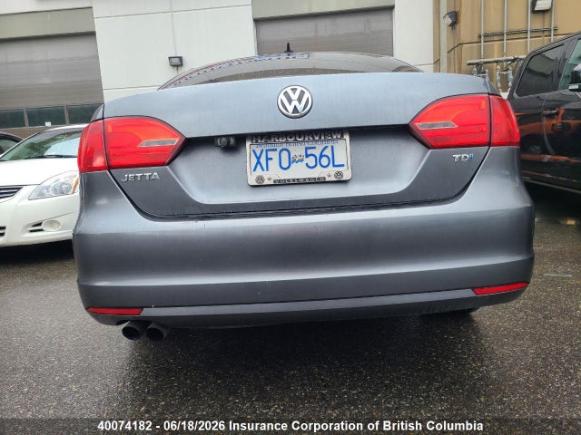 40074182 :رقم المزاد ، 3VWLL7AJ6BM067588 vin ، 2011 Volkswagen Jetta مزاد بيع
