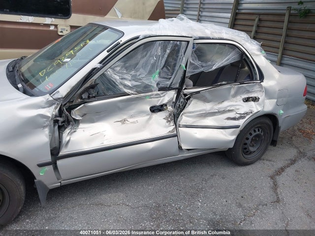 40071051 :رقم المزاد ، 2T1BR12E92C881657 vin ، 2002 Toyota Corolla Ce/le/s مزاد بيع
