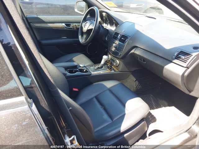 40074197 :رقم المزاد ، WDDGF87X29F353970 vin ، 2009 Mercedes-benz C 350 4matic مزاد بيع
