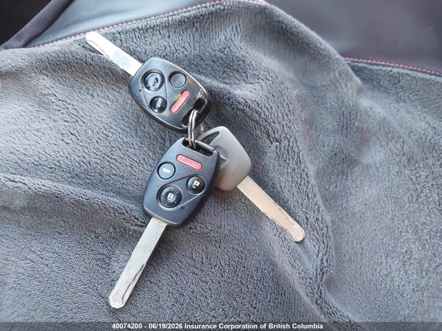 40074200 :رقم المزاد ، 2HHFD55748H201955 vin ، 2008 Acura Csx مزاد بيع