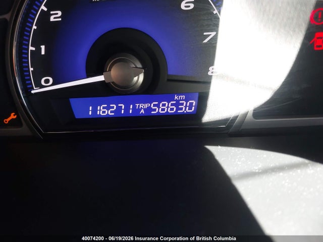 40074200 :رقم المزاد ، 2HHFD55748H201955 vin ، 2008 Acura Csx مزاد بيع