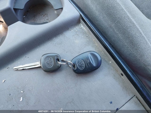 2004 Toyota Sienna Ce მანქანა იყიდება აუქციონზე, vin: 5TDZA29C24S015647, აუქციონის ნომერი: 40074201