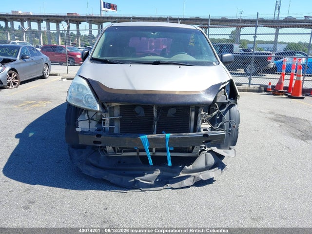 2004 Toyota Sienna Ce მანქანა იყიდება აუქციონზე, vin: 5TDZA29C24S015647, აუქციონის ნომერი: 40074201