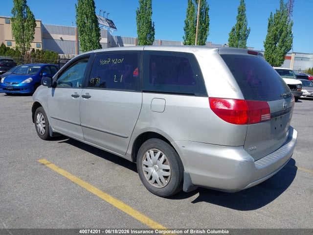 2004 Toyota Sienna Ce მანქანა იყიდება აუქციონზე, vin: 5TDZA29C24S015647, აუქციონის ნომერი: 40074201