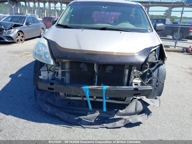 2004 Toyota Sienna Ce მანქანა იყიდება აუქციონზე, vin: 5TDZA29C24S015647, აუქციონის ნომერი: 40074201