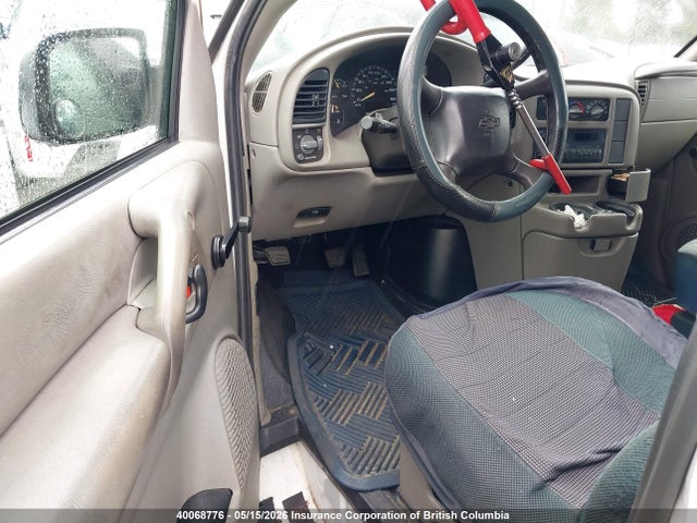 40068776 :رقم المزاد ، 1GCDM19X35B125937 vin ، 2005 Chevrolet Astro مزاد بيع