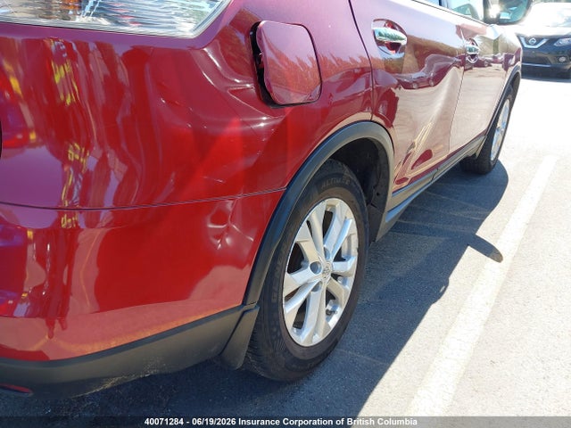 2015 Nissan Rogue S/sl/sv მანქანა იყიდება აუქციონზე, vin: 5N1AT2MV7FC821046, აუქციონის ნომერი: 40071284