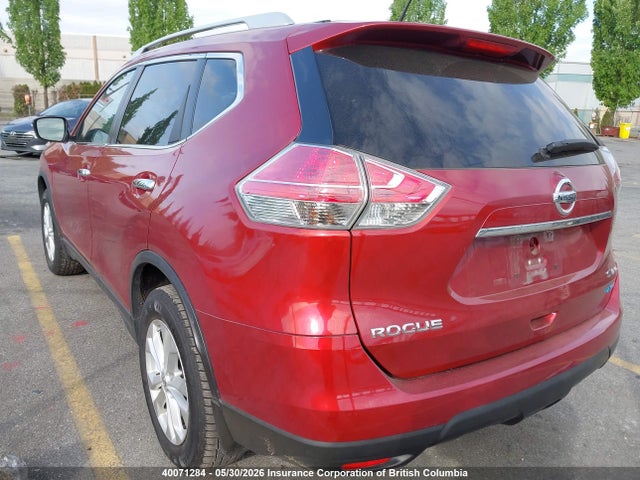 2015 Nissan Rogue S/sl/sv მანქანა იყიდება აუქციონზე, vin: 5N1AT2MV7FC821046, აუქციონის ნომერი: 40071284