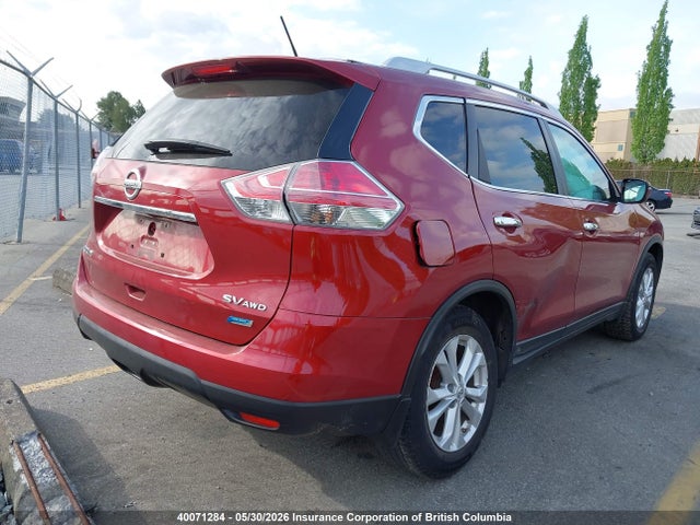 2015 Nissan Rogue S/sl/sv მანქანა იყიდება აუქციონზე, vin: 5N1AT2MV7FC821046, აუქციონის ნომერი: 40071284