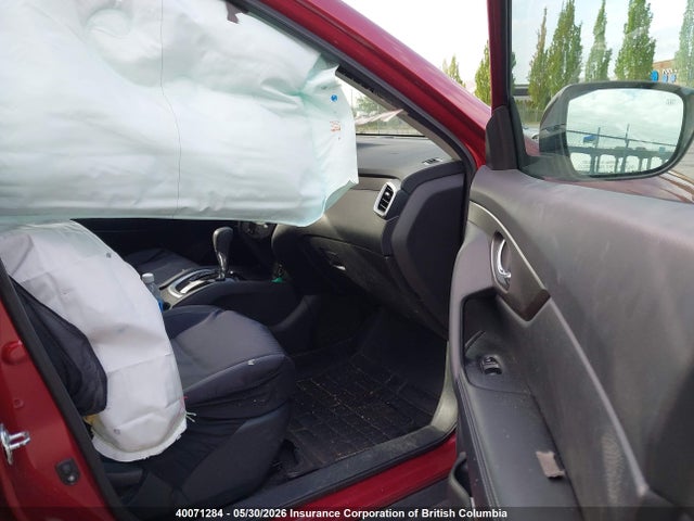 2015 Nissan Rogue S/sl/sv მანქანა იყიდება აუქციონზე, vin: 5N1AT2MV7FC821046, აუქციონის ნომერი: 40071284