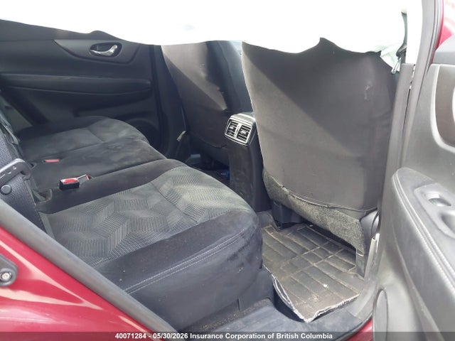 2015 Nissan Rogue S/sl/sv მანქანა იყიდება აუქციონზე, vin: 5N1AT2MV7FC821046, აუქციონის ნომერი: 40071284