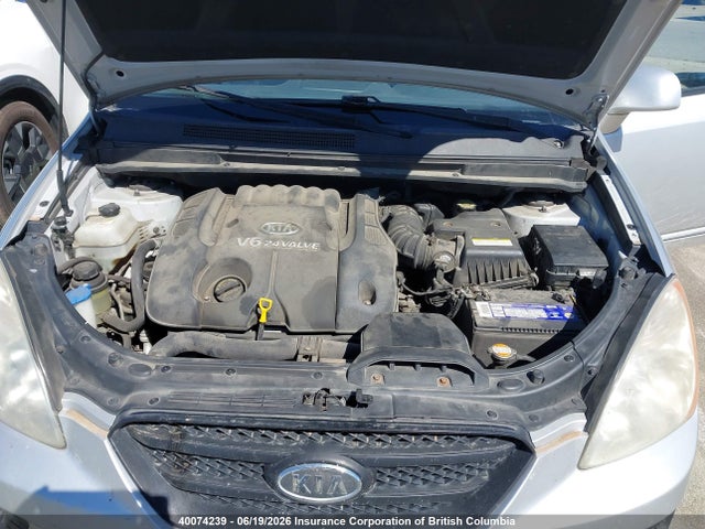 2007 Kia Rondo მანქანა იყიდება აუქციონზე, vin: KNAFG526277069503, აუქციონის ნომერი: 40074239