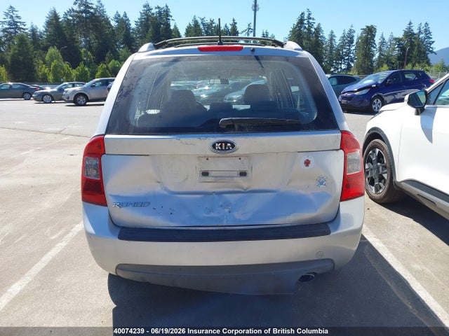 2007 Kia Rondo მანქანა იყიდება აუქციონზე, vin: KNAFG526277069503, აუქციონის ნომერი: 40074239