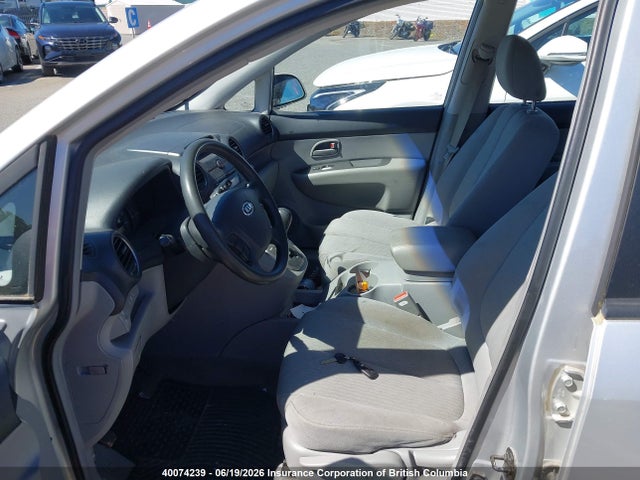 2007 Kia Rondo მანქანა იყიდება აუქციონზე, vin: KNAFG526277069503, აუქციონის ნომერი: 40074239