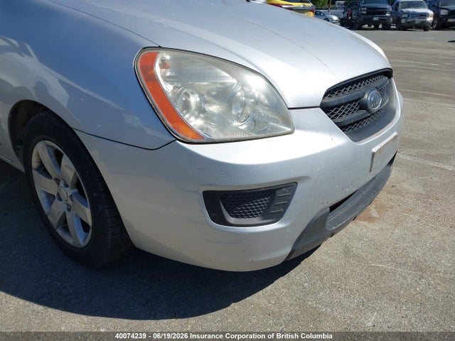 2007 Kia Rondo მანქანა იყიდება აუქციონზე, vin: KNAFG526277069503, აუქციონის ნომერი: 40074239