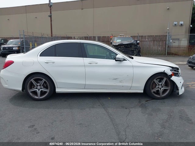 Продажа на аукционе авто 2017 Mercedes-benz C 300 4matic, vin: 55SWF4KB5HU192302, номер лота: 40074240