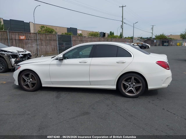 Продажа на аукционе авто 2017 Mercedes-benz C 300 4matic, vin: 55SWF4KB5HU192302, номер лота: 40074240