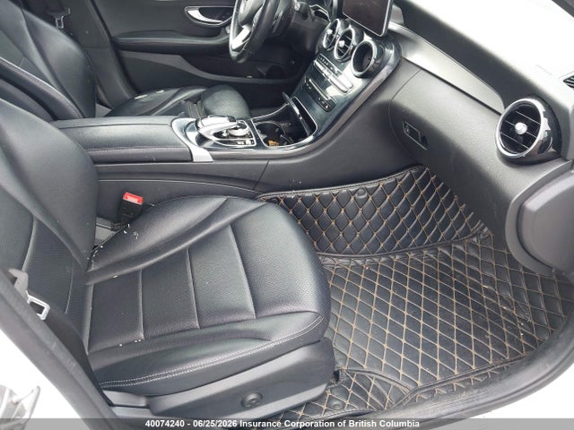 Продажа на аукционе авто 2017 Mercedes-benz C 300 4matic, vin: 55SWF4KB5HU192302, номер лота: 40074240