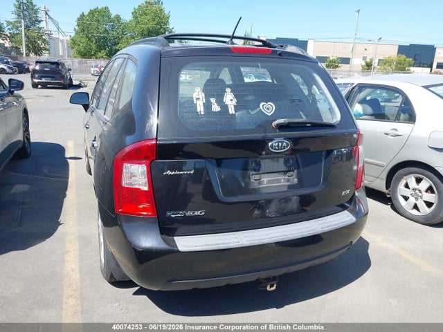 40074253 :رقم المزاد ، KNAFG525087155417 vin ، 2008 Kia Rondo مزاد بيع