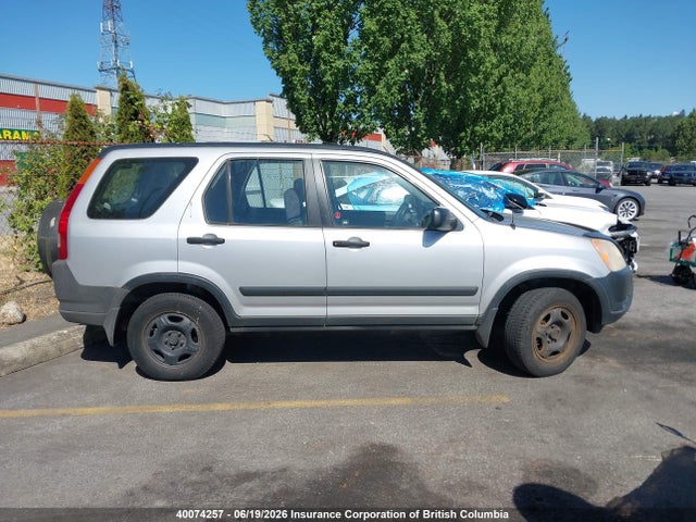 Продаж на аукціоні авто 2002 Honda Cr-v, vin: JHLRD78422C815946, номер лоту: 40074257