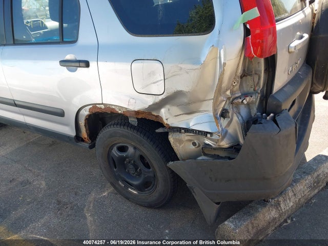 Продаж на аукціоні авто 2002 Honda Cr-v, vin: JHLRD78422C815946, номер лоту: 40074257