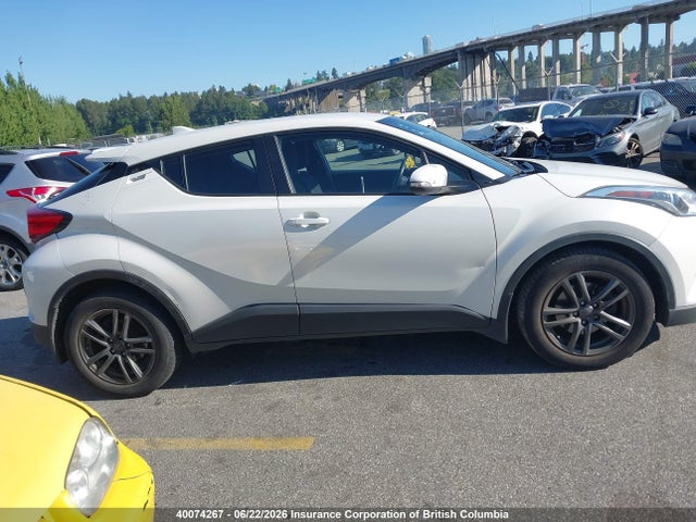 Продаж на аукціоні авто 2018 Toyota C-hr, vin: NMTKHMBX3JR035969, номер лоту: 40074267