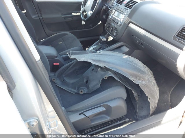 40073373 :رقم المزاد ، 3VWHM71KX8M144788 vin ، 2008 Volkswagen Jetta S مزاد بيع