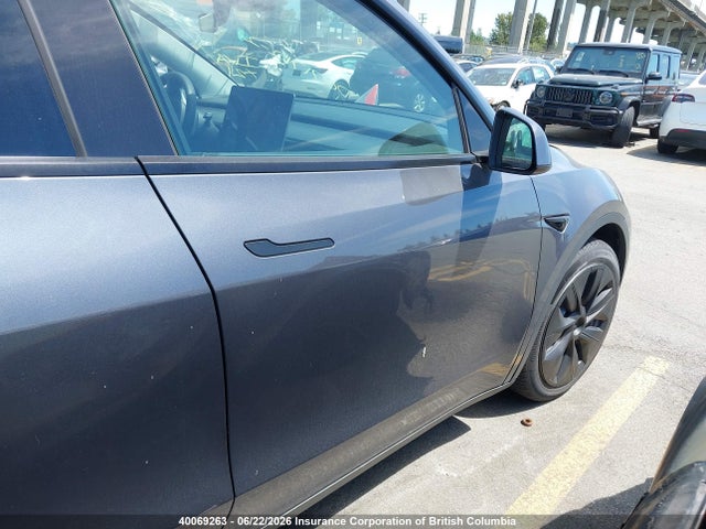 Tesla Model Y 2021 5YJYGDED6MF120197 Image 19