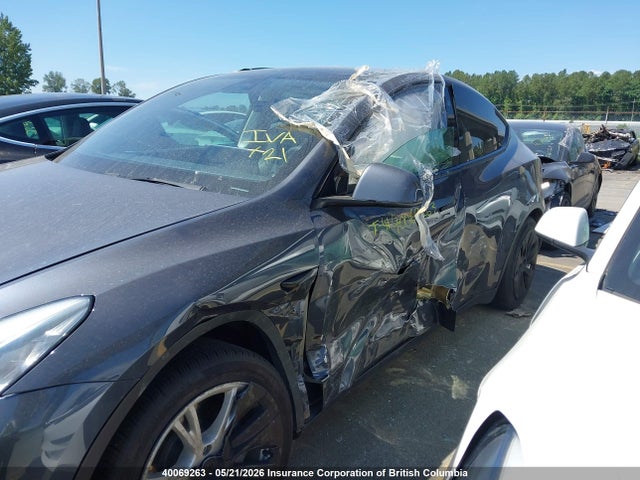 Tesla Model Y 2021 5YJYGDED6MF120197 Image 6