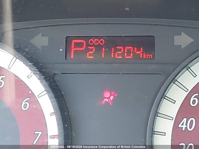 40074302 :رقم المزاد ، KNADH4B3XB6725787 vin ، 2011 Kia Rio مزاد بيع