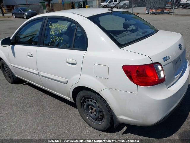 40074302 :رقم المزاد ، KNADH4B3XB6725787 vin ، 2011 Kia Rio مزاد بيع