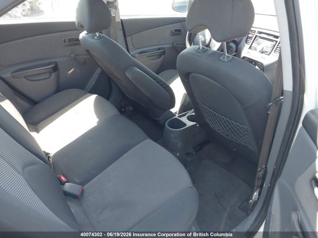 40074302 :رقم المزاد ، KNADH4B3XB6725787 vin ، 2011 Kia Rio مزاد بيع