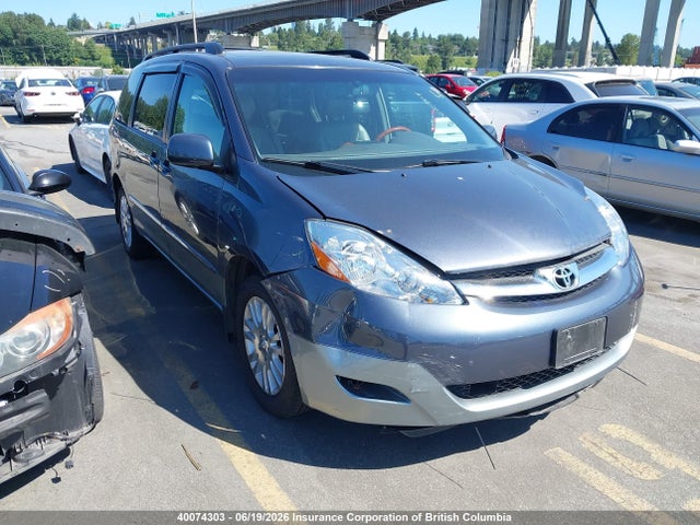 40074303 :رقم المزاد ، 5TDBK22C58S018198 vin ، 2008 Toyota Sienna Xle/xle Limited مزاد بيع